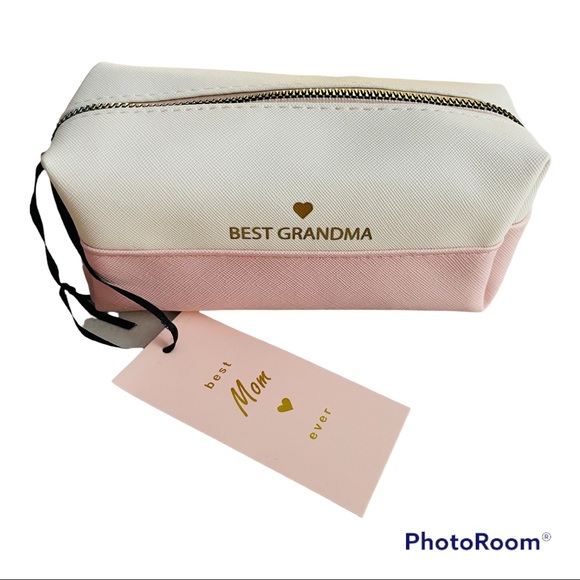 NWT ENCHANTED ACCESSORIES "Best Grandma" Pink/White/Gold Cosmetic Toiletry Bag - Picture 2 of 12